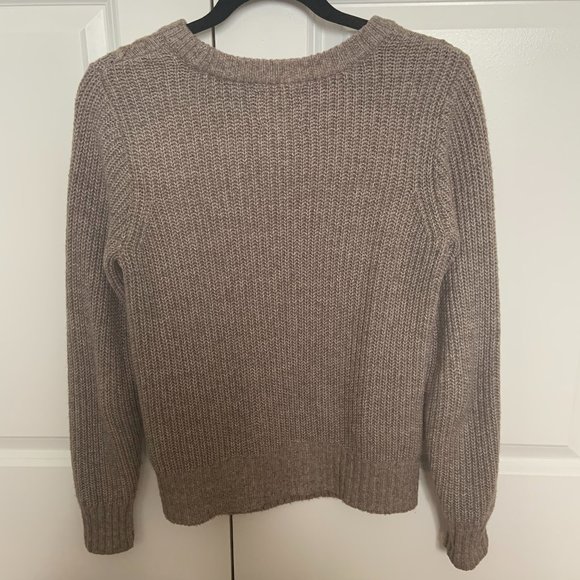 Abercrombie Women's Sweater (size small) - Picture 2 of 2